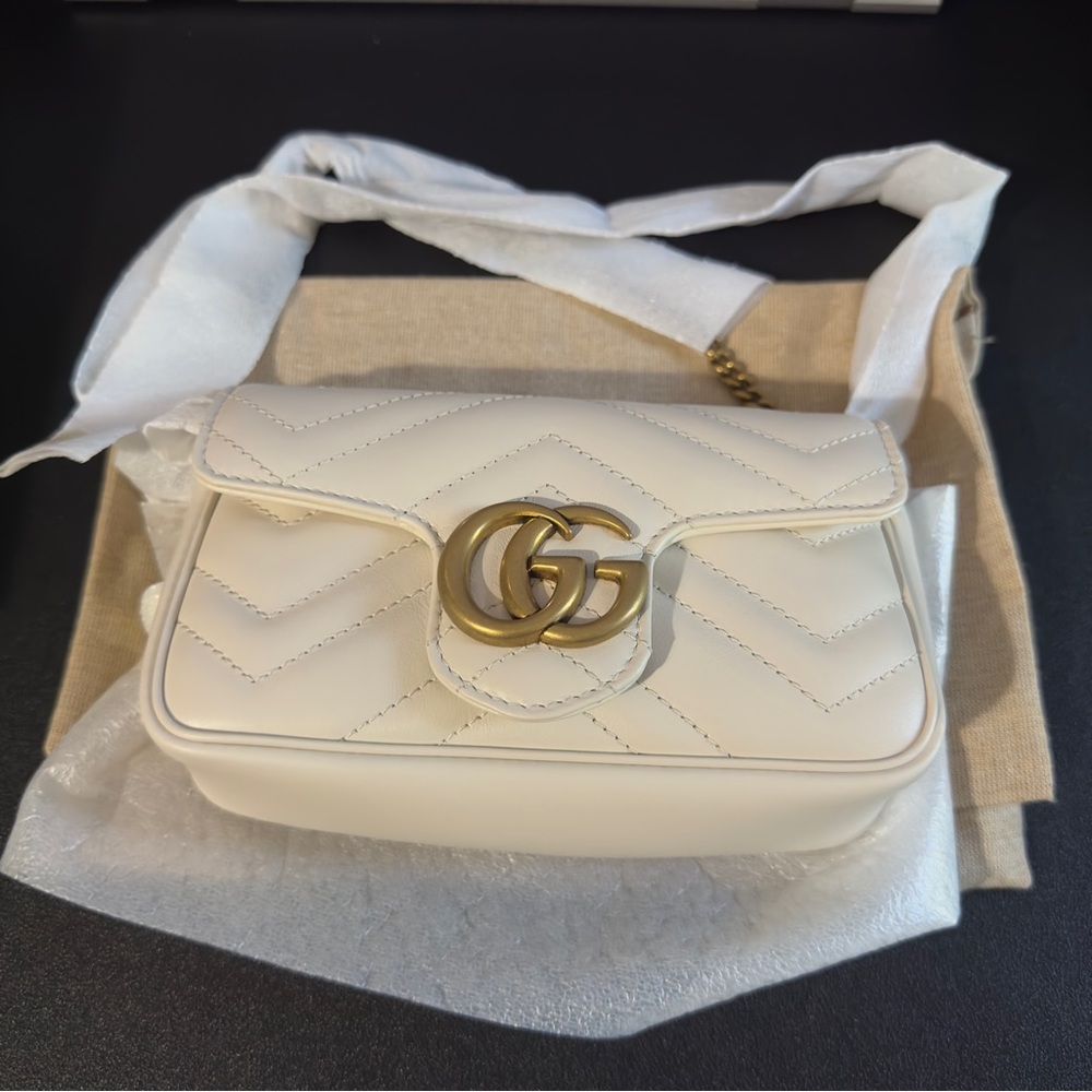 Brand new Gucci Marmont Matelasse Cream/White Leather Super Mini size